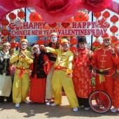 ตัวตลกโบโซ่ชุดจีน งานตรุษจีนภูเก็ต วันที่ 13-15 ก.พ.59(รวม 3 วัน)